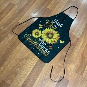 NEW Cool Apron for Sunflowers-Lovers, Giftable!